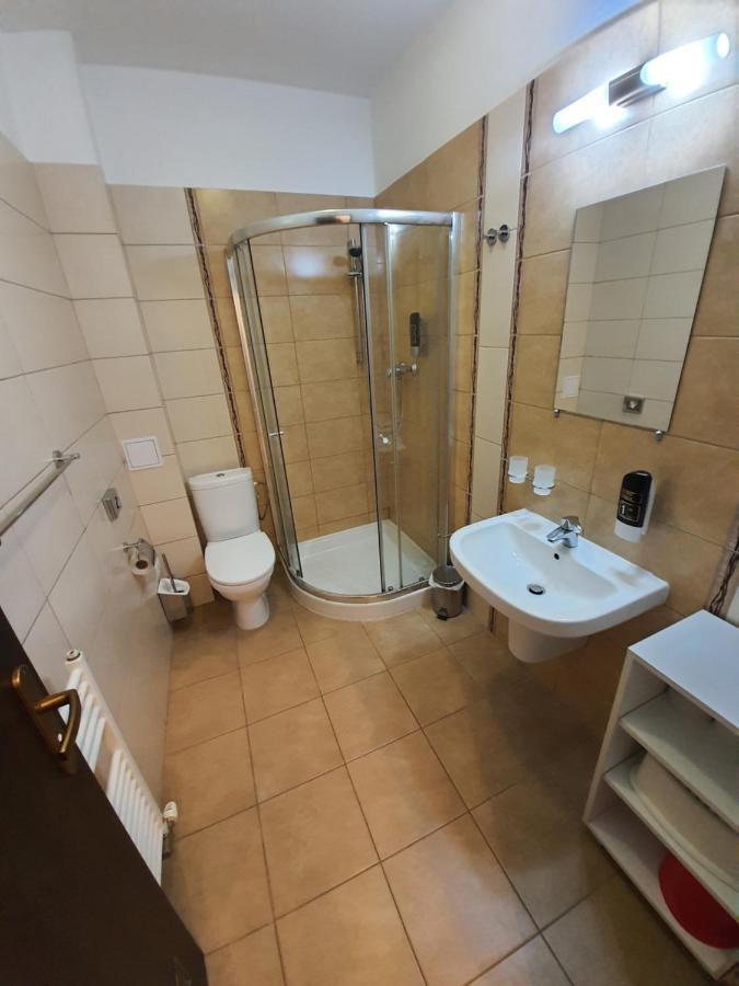 Apartman Elizabeth Bešeňová Eksteriør bilde