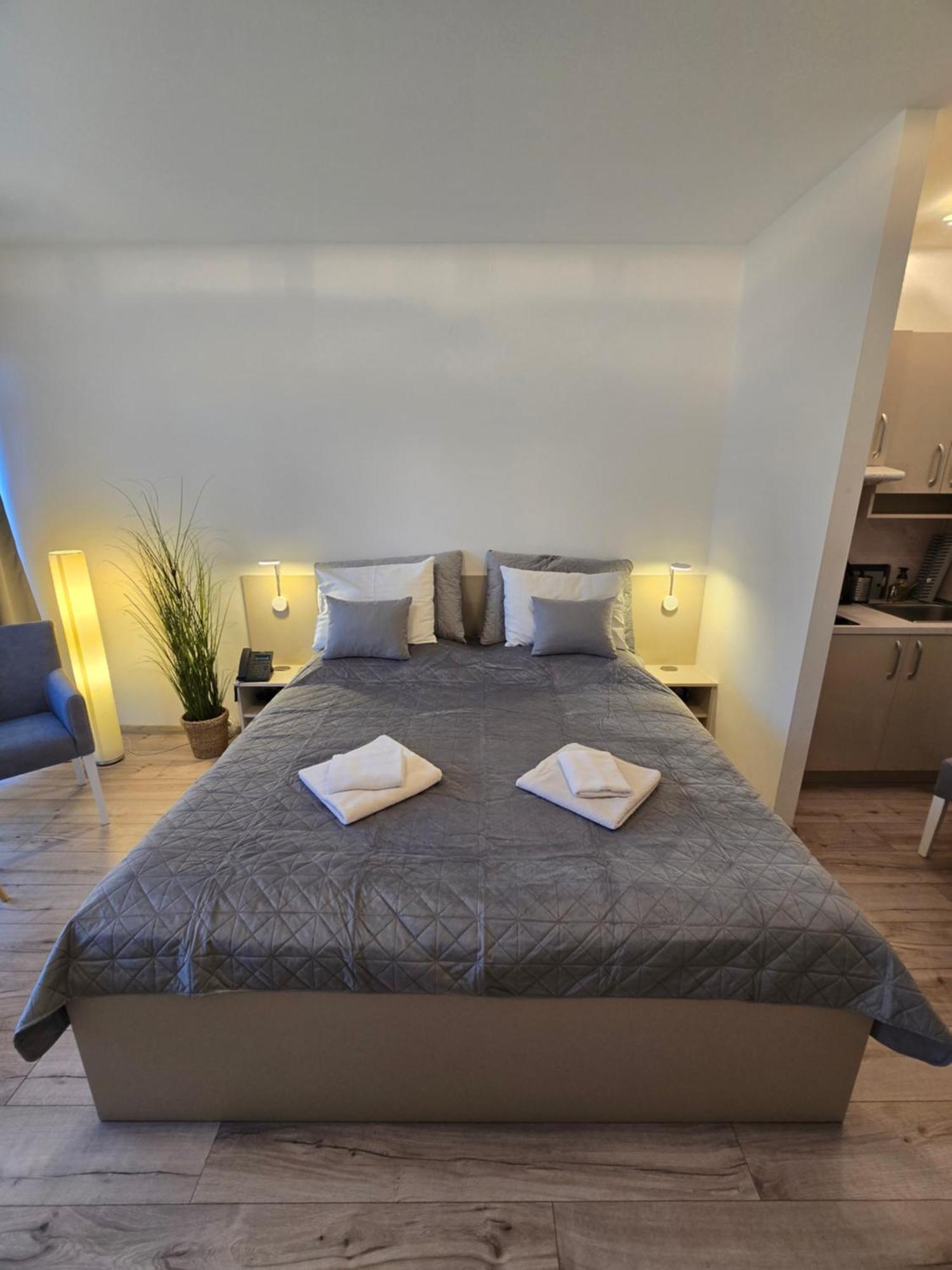 Apartman Elizabeth Bešeňová Eksteriør bilde