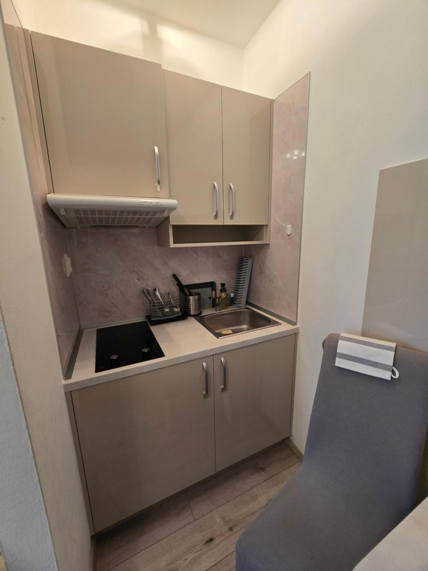 Apartman Elizabeth Bešeňová Eksteriør bilde