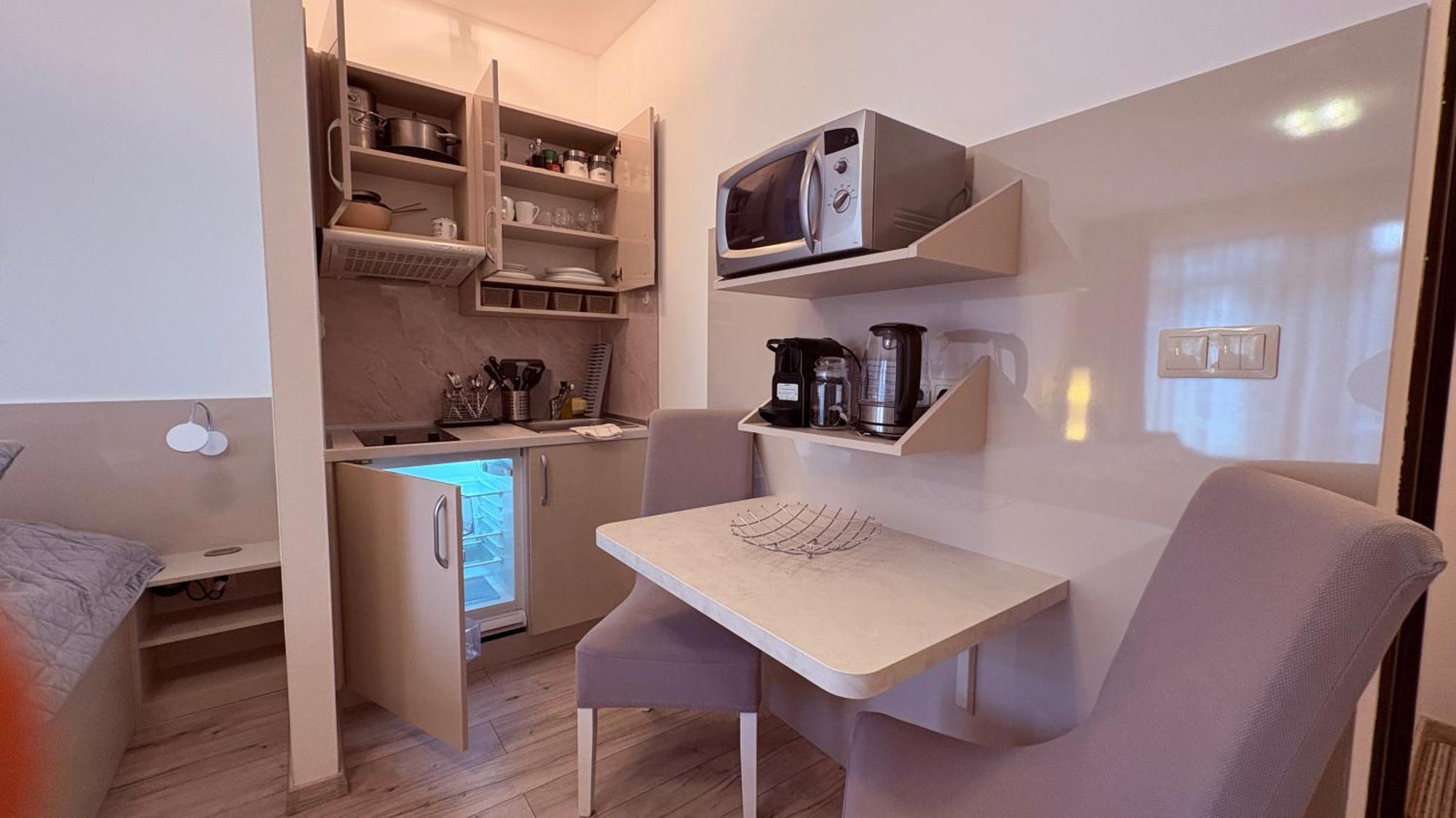 Apartman Elizabeth Bešeňová Eksteriør bilde
