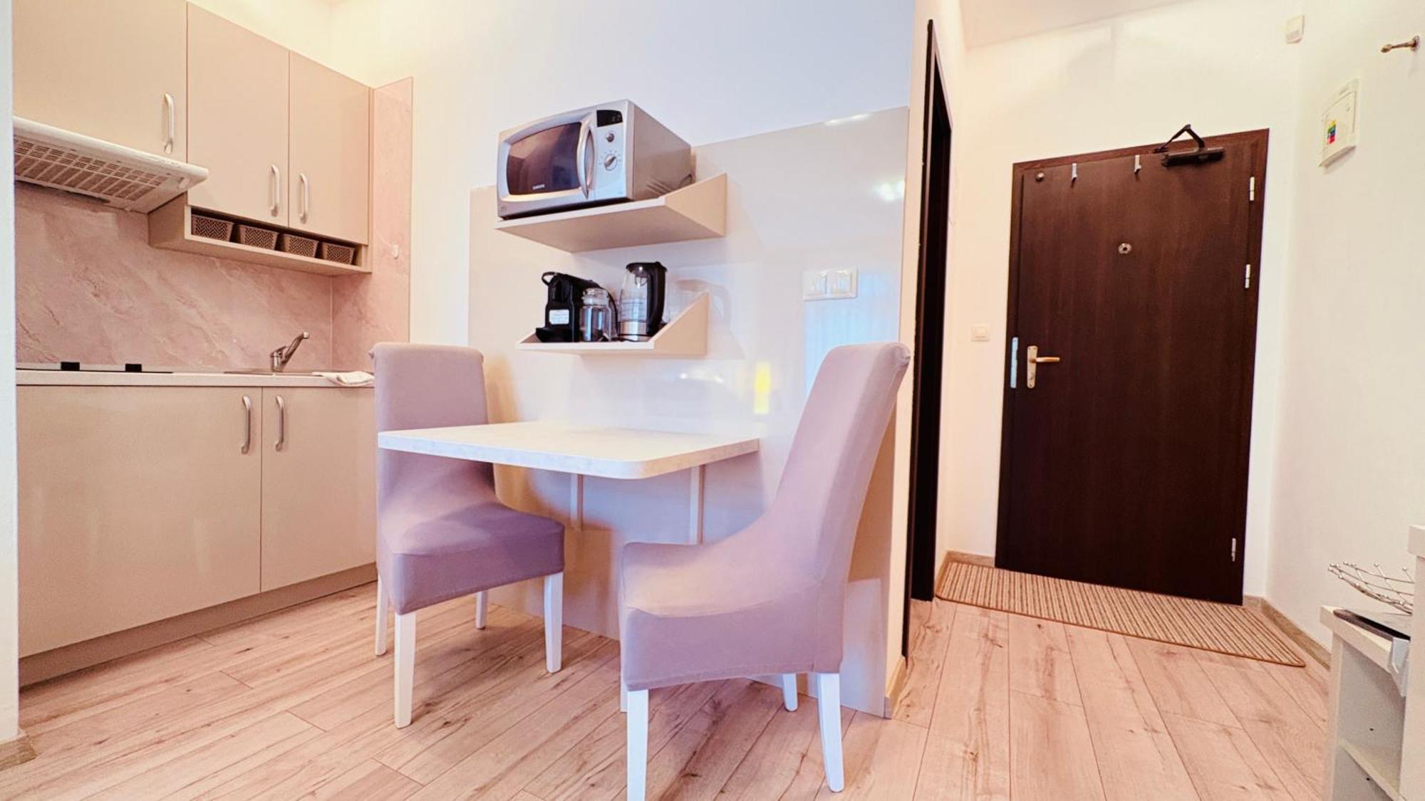 Apartman Elizabeth Bešeňová Eksteriør bilde